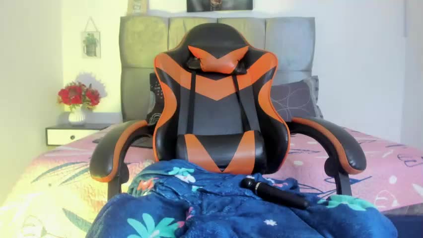 ariel_wish Adult Chat May 13, 2026