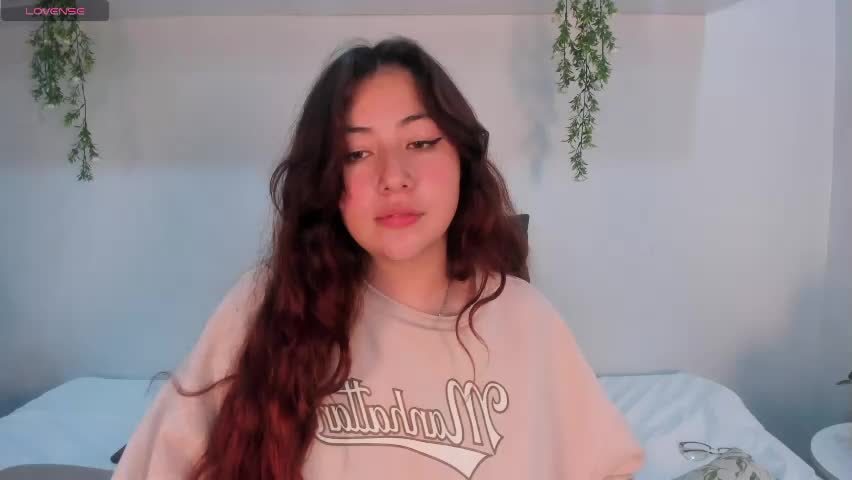 nicolle_evanss_ Adult Chat May 13, 2026