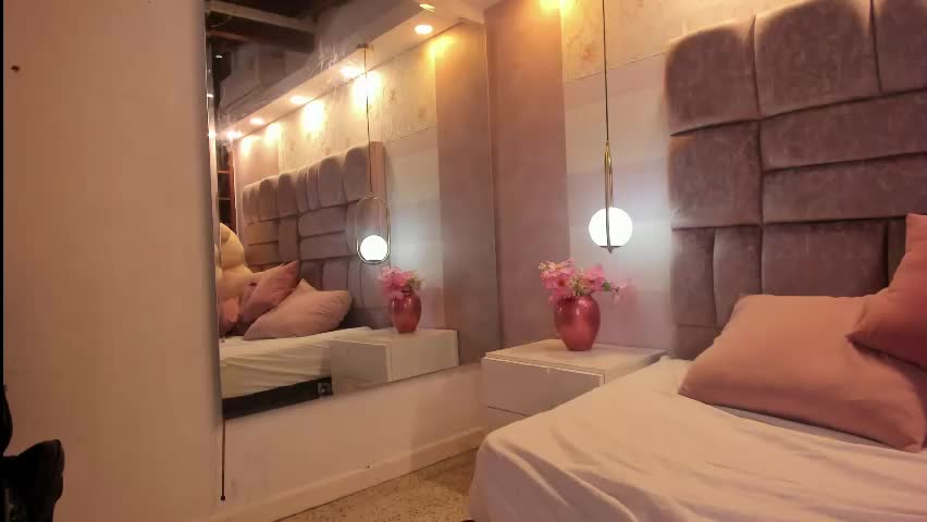 lizmonroee Adult Chat May 13, 2026