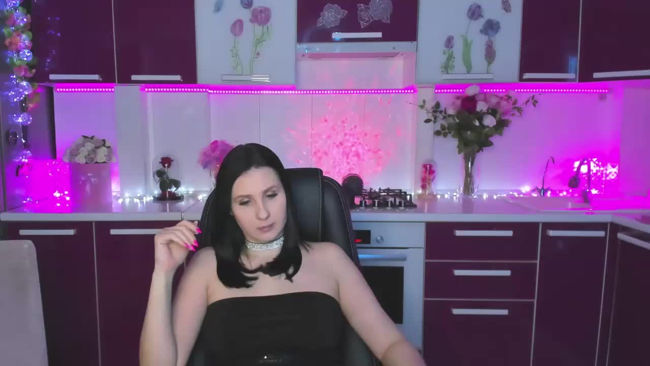 Olivija2020 Adult Chat May 13, 2026