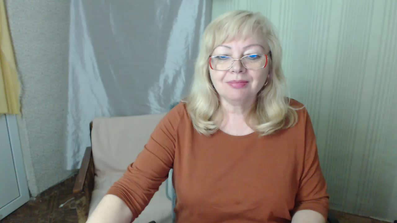 EvelynLoveShy Adult Chat May 13, 2026