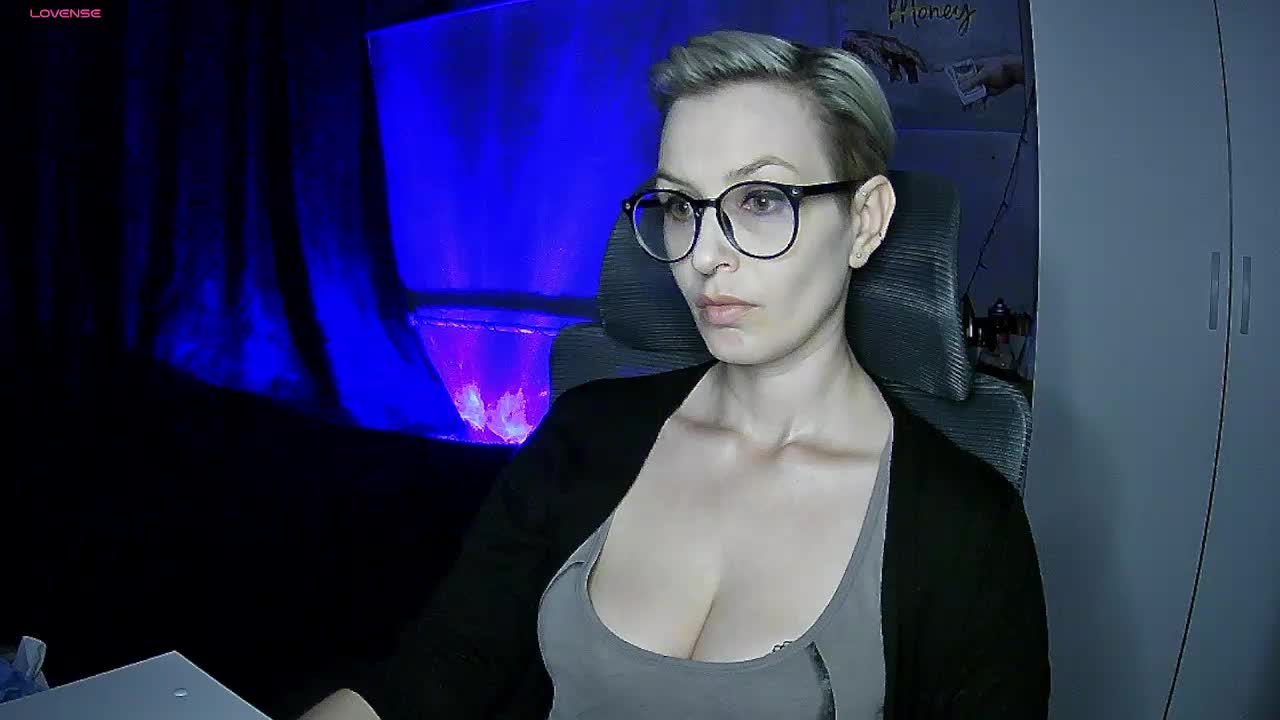 OhMyKosh Adult Chat May 13, 2026