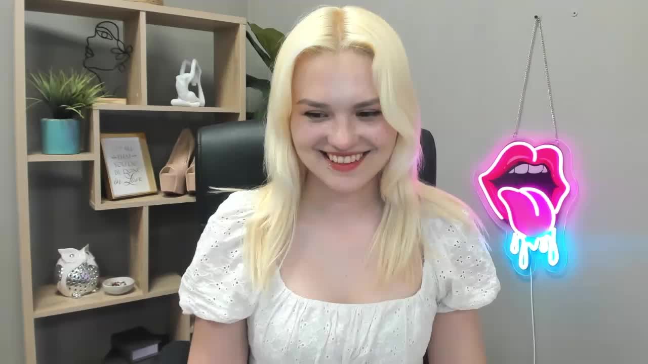 SweetLilyxo Adult Chat May 13, 2026