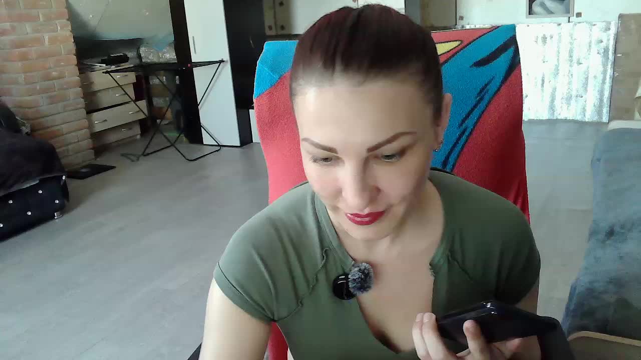 SandrsMuy Adult Chat May 13, 2026