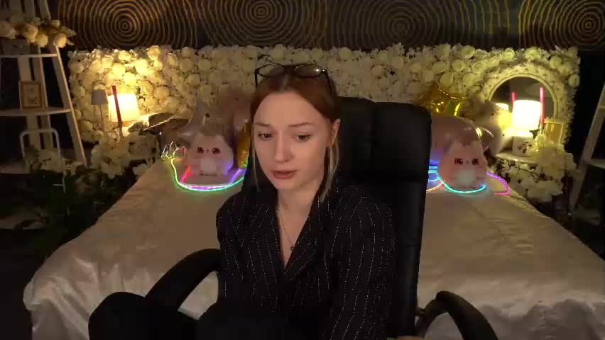 foxymayy Adult Chat May 13, 2026