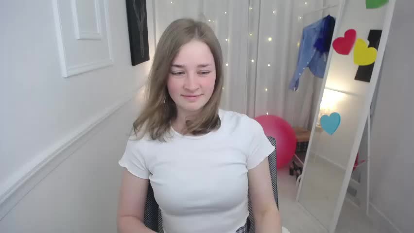 bree_sky Adult Chat May 13, 2026