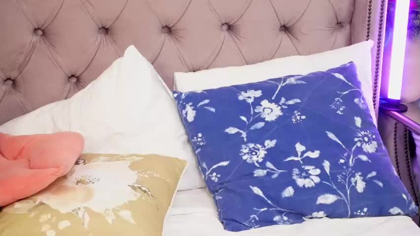 jenniferlovvex Adult Chat May 13, 2026