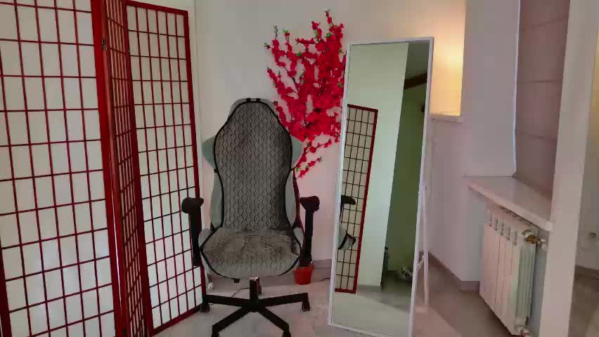 dina_peach Adult Chat May 13, 2026