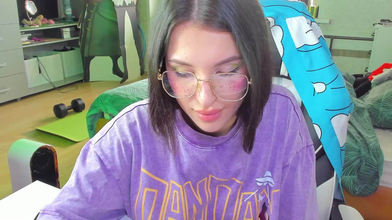 folinskaayaa Adult Chat May 13, 2026