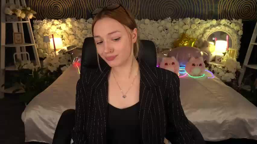 foxymayy Adult Chat May 13, 2026