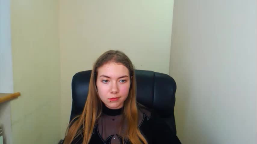 zoey_deuttch Adult Chat May 13, 2026