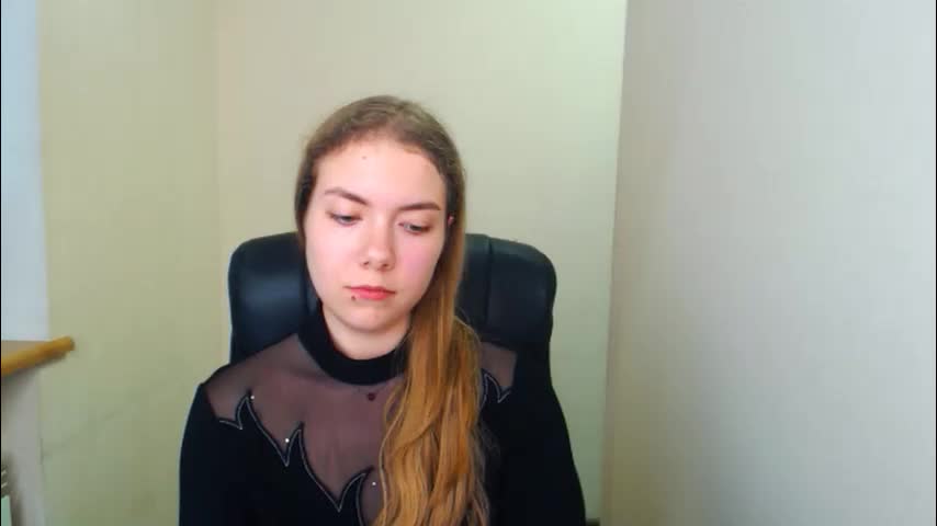 zoey_deuttch Adult Chat May 13, 2026