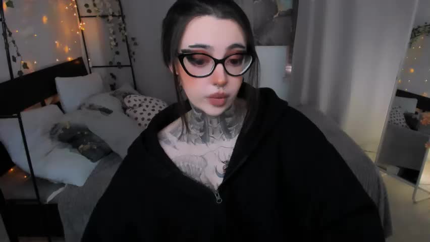 dixipixi_ Adult Chat May 13, 2026