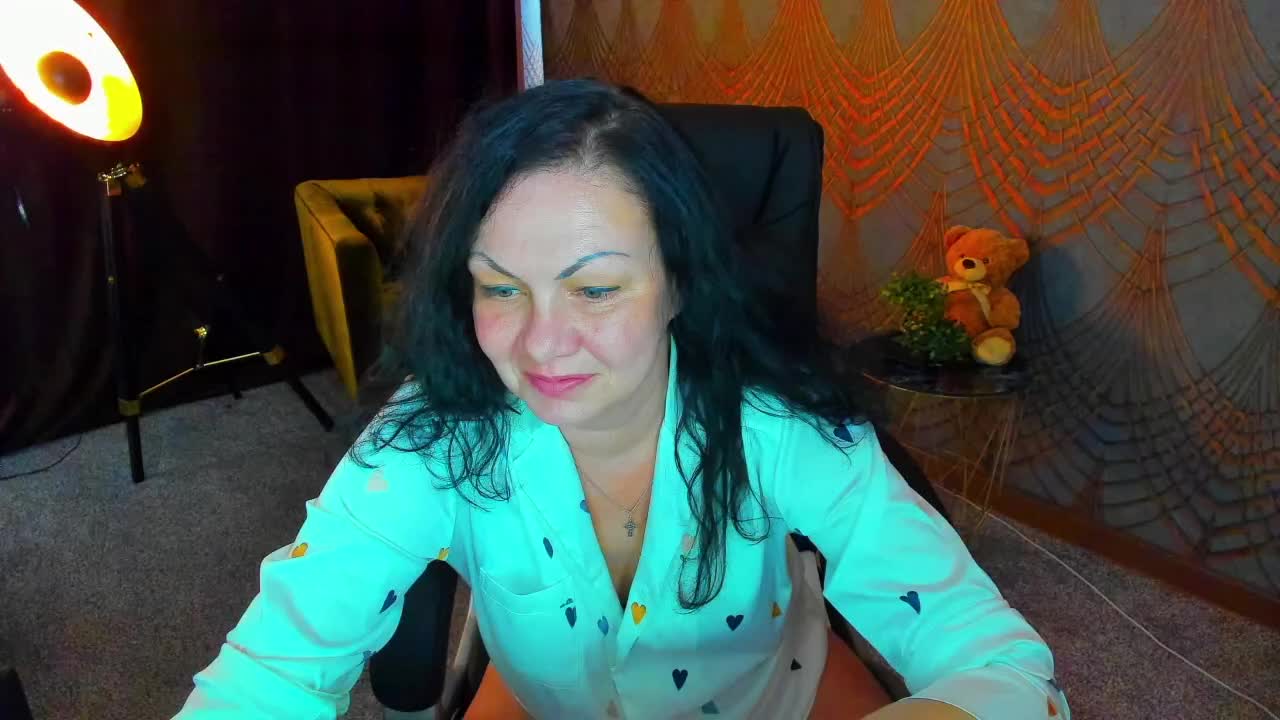IrissMoon Adult Chat May 13, 2026
