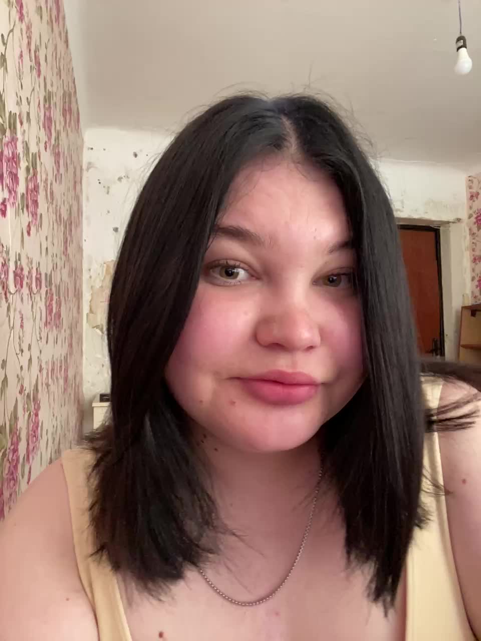 Annyshka-1 Adult Chat May 13, 2026