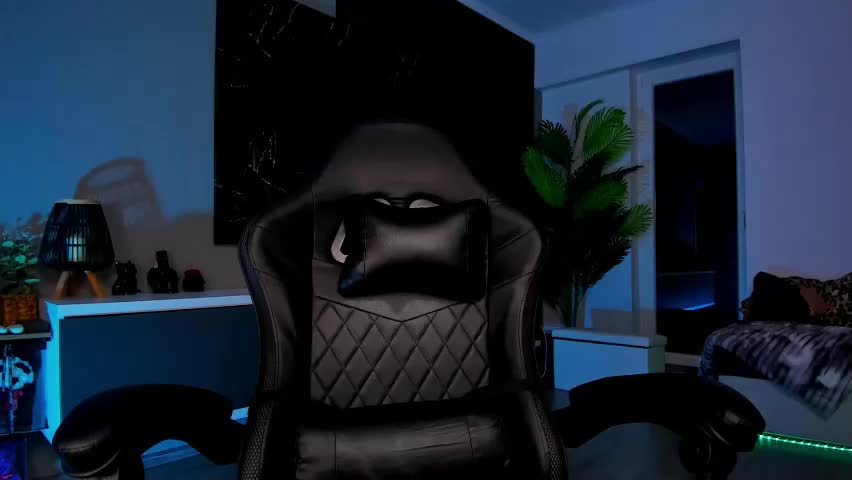 anemariejolie Adult Chat May 13, 2026