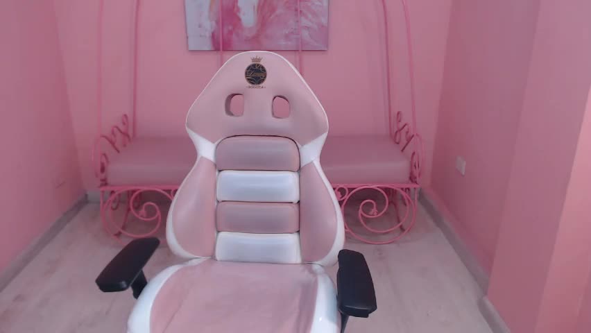 kitty1_xx_ Adult Chat May 13, 2026