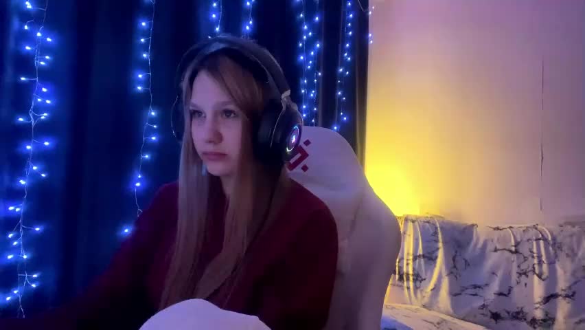 kayceefroehner Adult Chat May 14, 2026