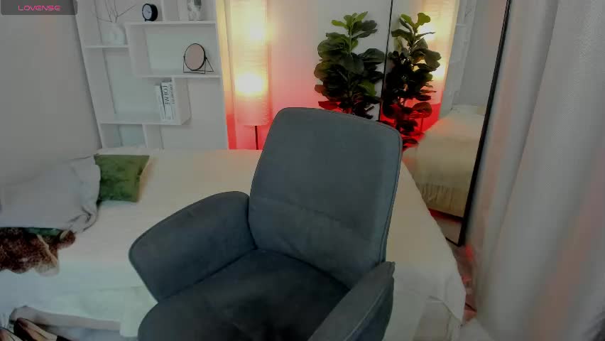 chloeblurr Adult Chat May 14, 2026