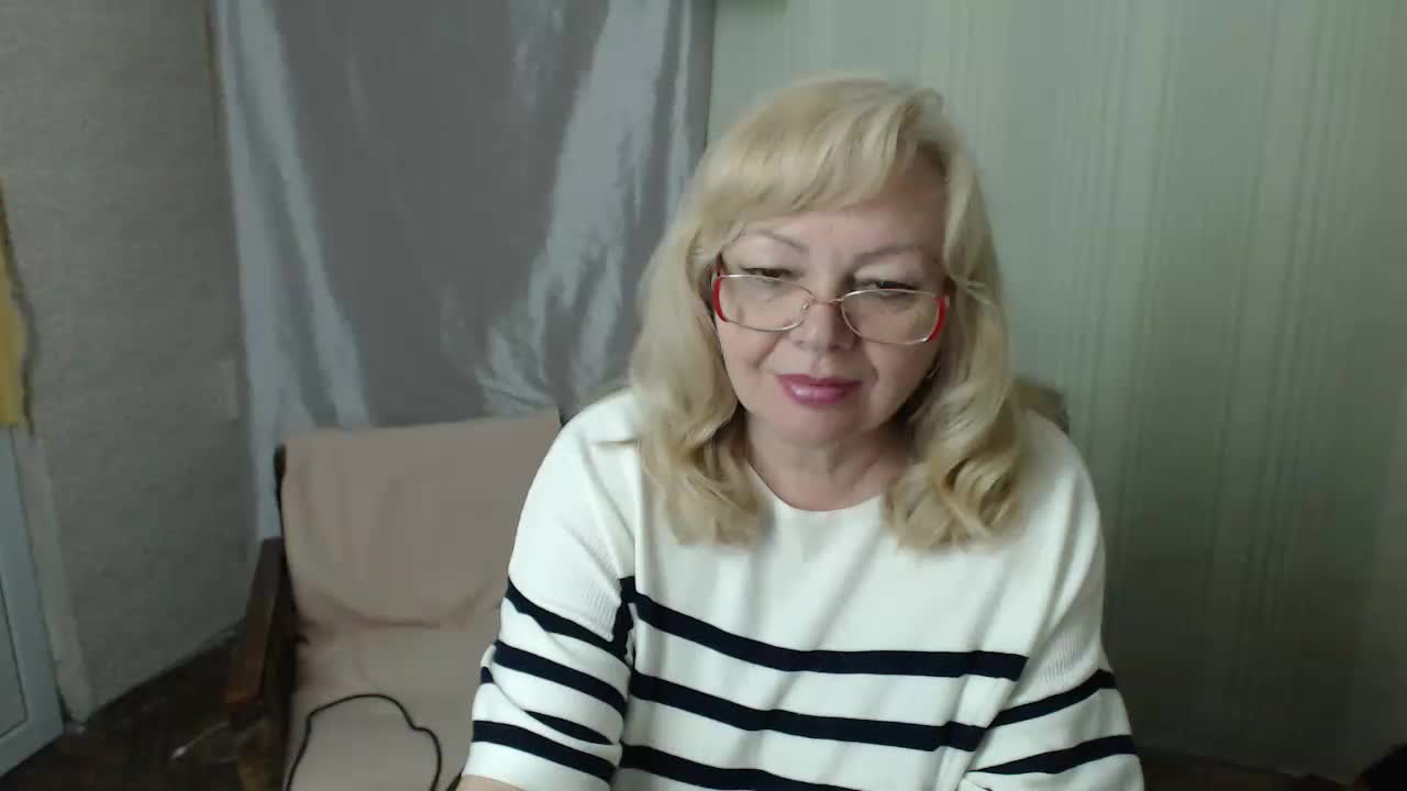 EvelynLoveShy Adult Chat May 14, 2026