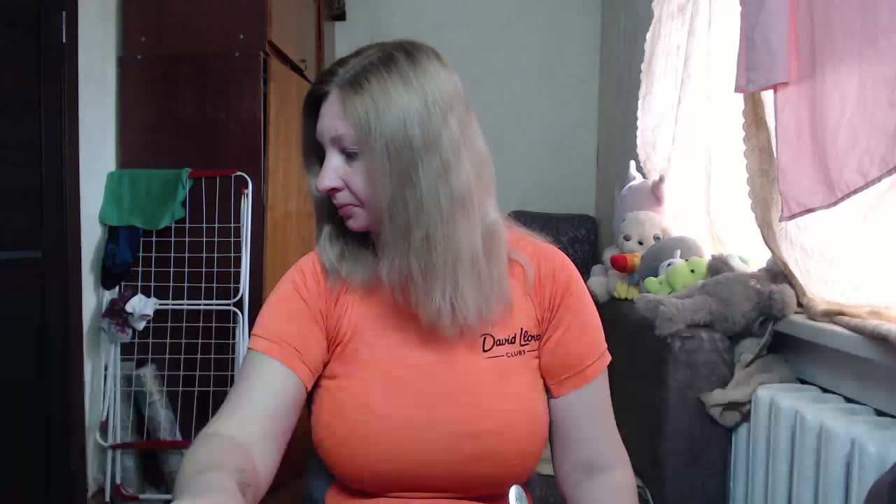 BustyBlondy Adult Chat May 14, 2026