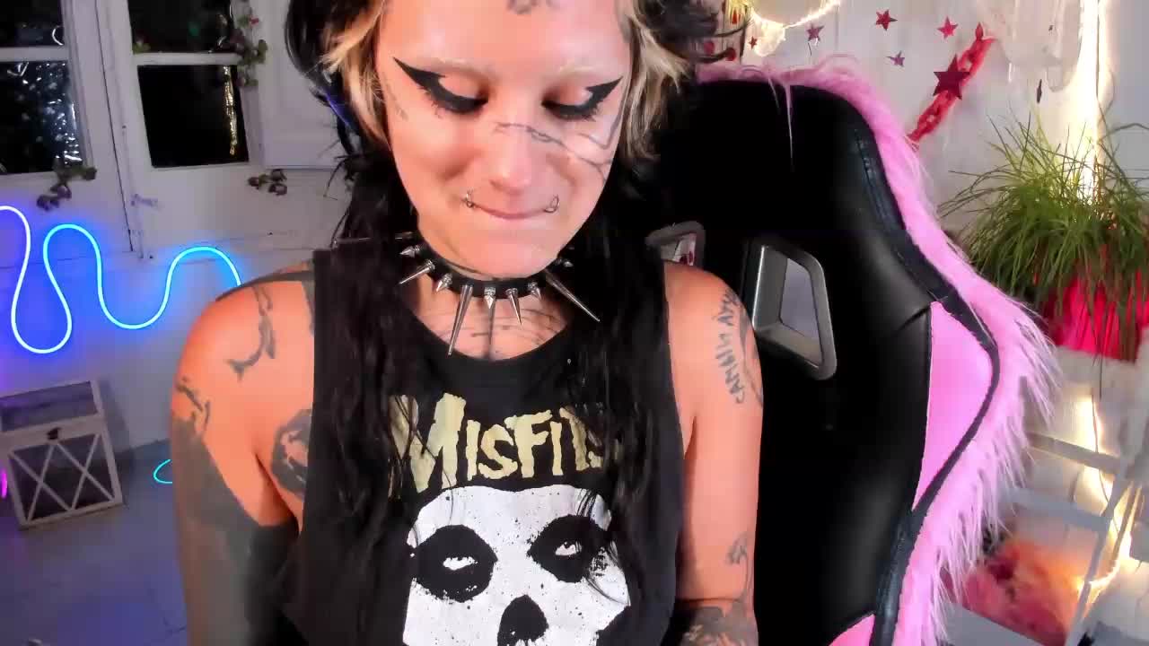 Lady-sontse- Adult Chat May 14, 2026