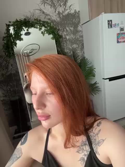 Julia-Fox Adult Chat May 14, 2026