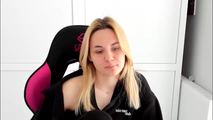 tayla_shy Adult Chat May 14, 2026