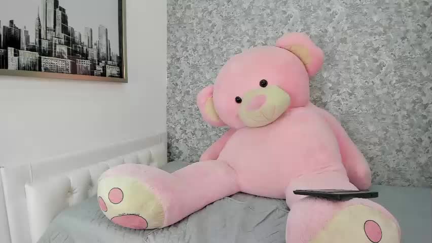mia_petithe Adult Chat May 15, 2026