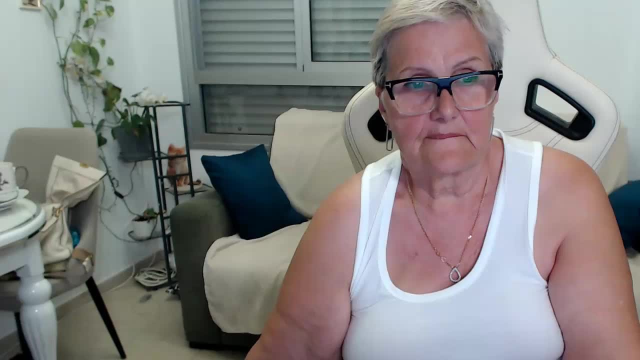 Selenna65 Adult Chat May 15, 2026
