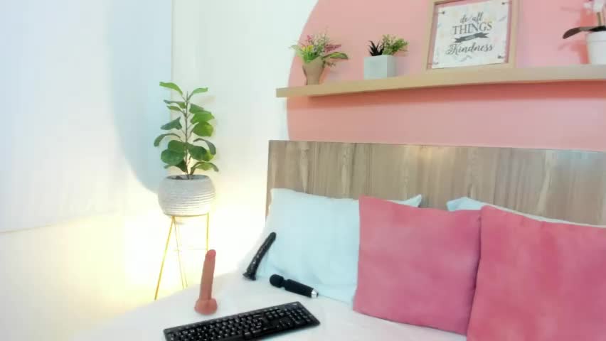 luna_blazze_ Adult Chat May 15, 2026