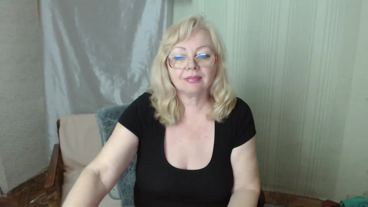 EvelynLoveShy Adult Chat May 15, 2026