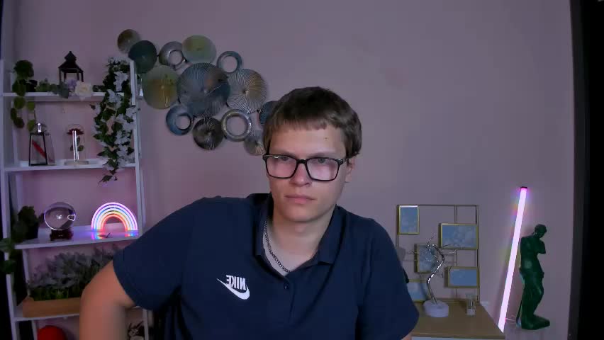 alex_reeding Adult Chat May 15, 2026