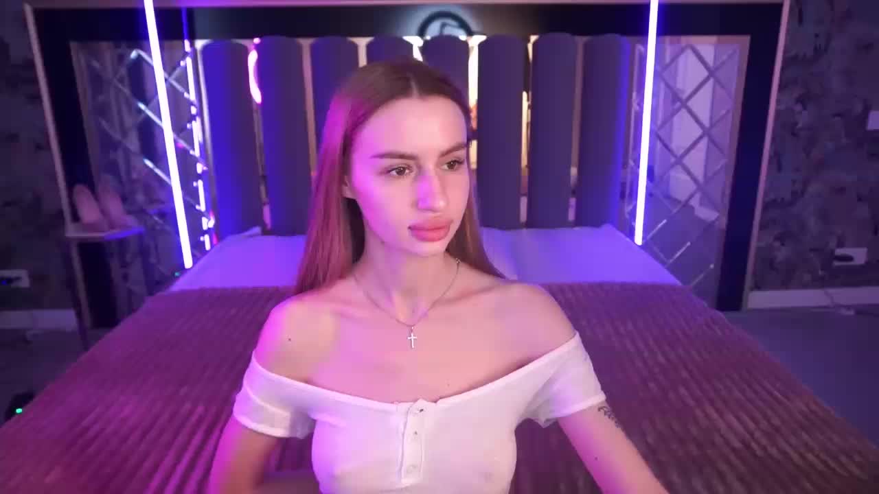 SnowWhiteee Adult Chat May 15, 2026