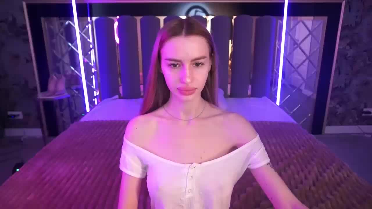 SnowWhiteee Adult Chat May 15, 2026