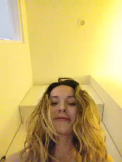 Zvezda_Lola Adult Chat May 15, 2026