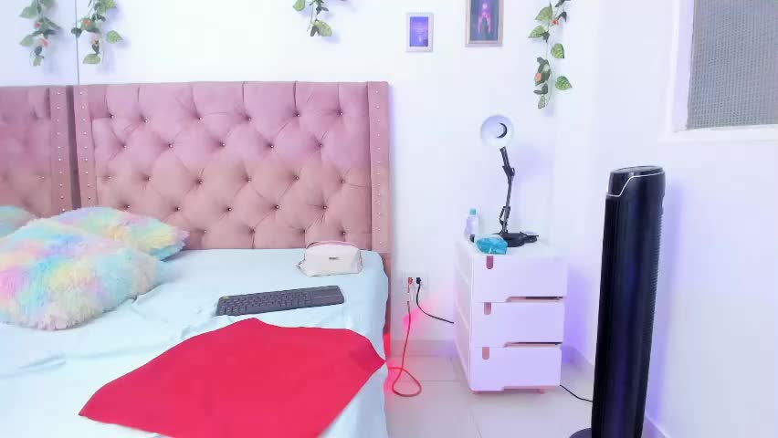hade_77 Adult Chat May 16, 2026