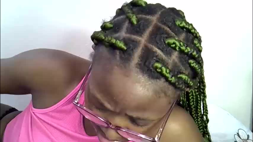 sweet_zarah Adult Chat May 16, 2026