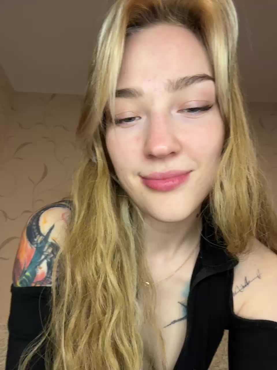 AlinnaAnnila Adult Chat May 16, 2026