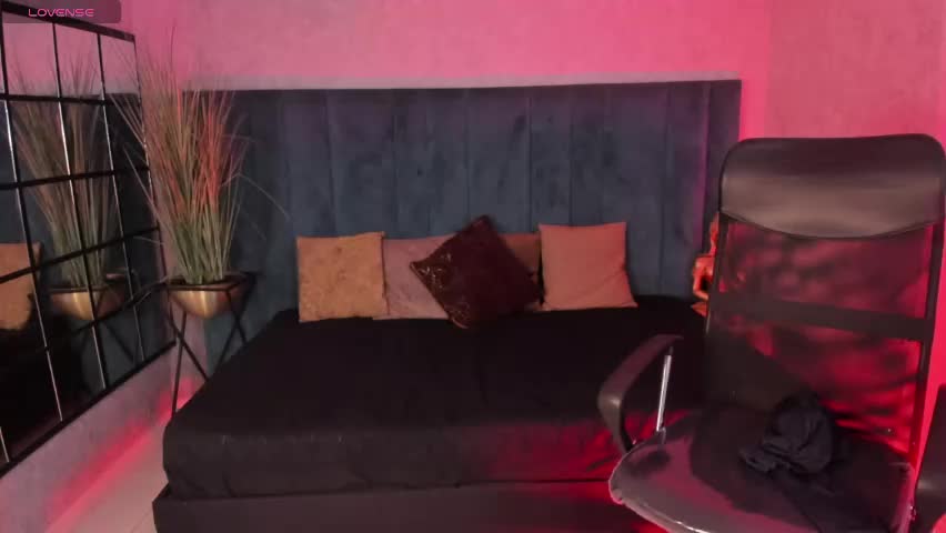 raylin_escobar Adult Chat May 16, 2026