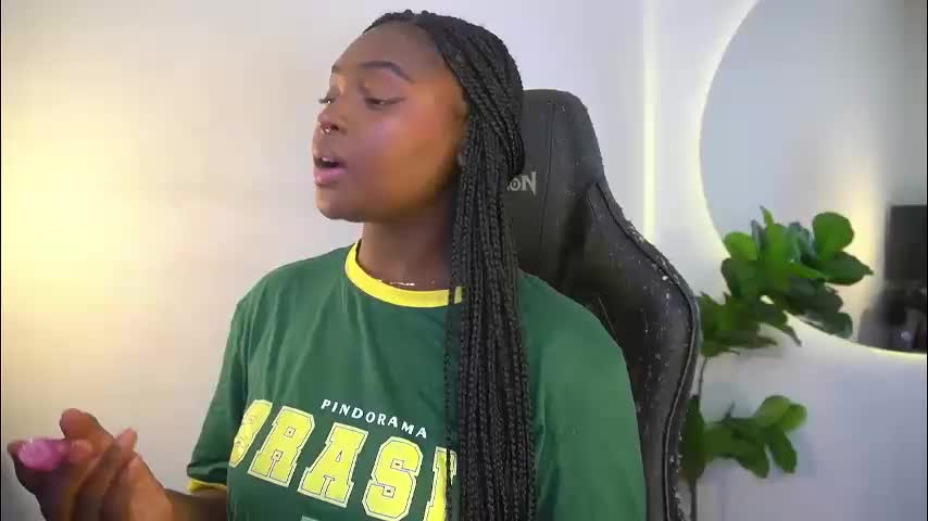 sophie_luvs Adult Chat May 16, 2026
