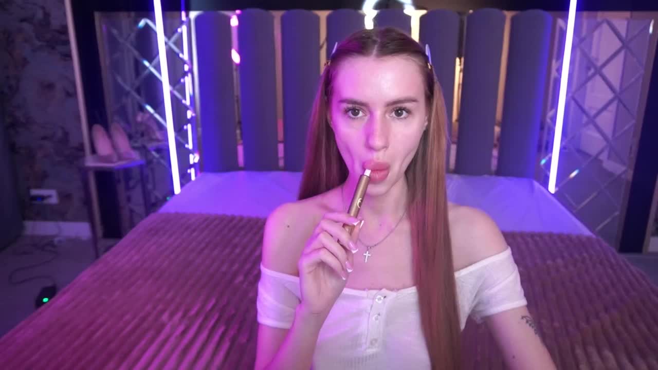 SnowWhiteee Adult Chat May 16, 2026