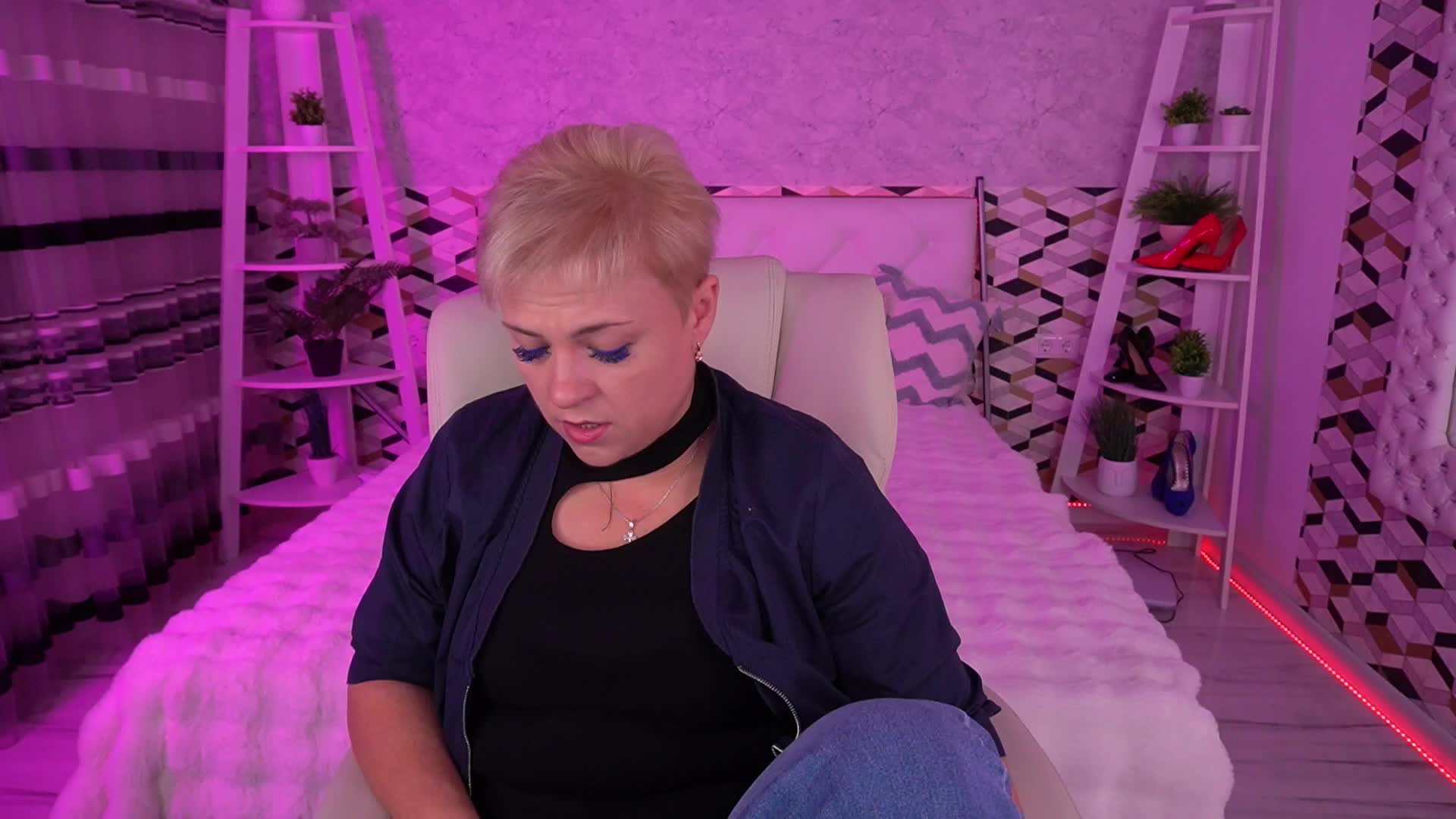 CrystalVibe Adult Chat May 16, 2026