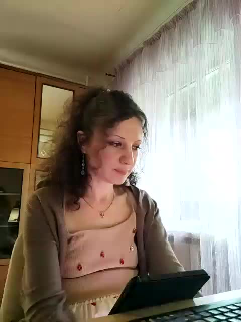 Viviennn Adult Chat May 16, 2026