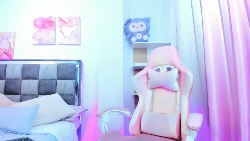 emily9__ Adult Chat May 17, 2026