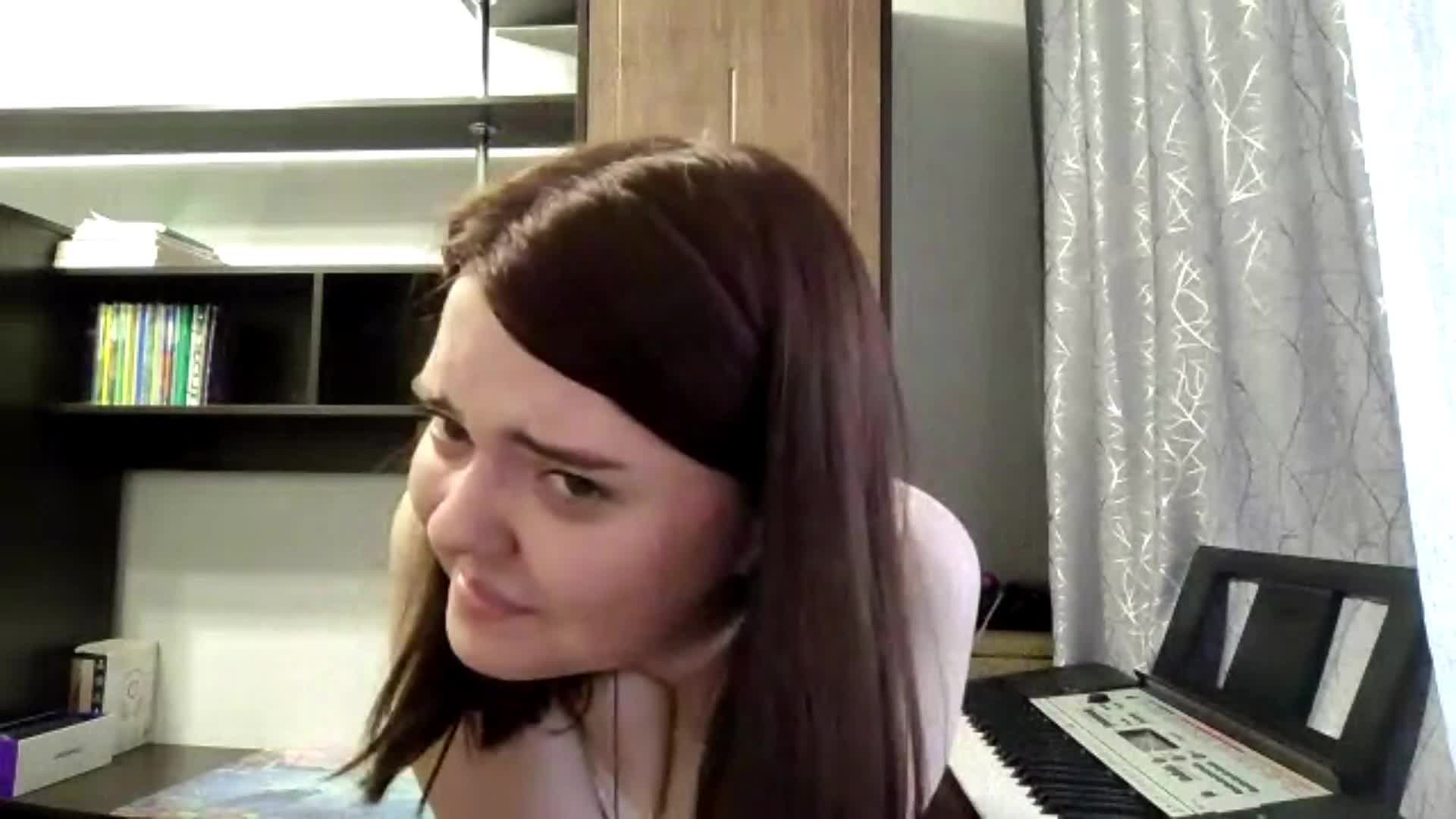 RosalynSturner Adult Chat May 17, 2026