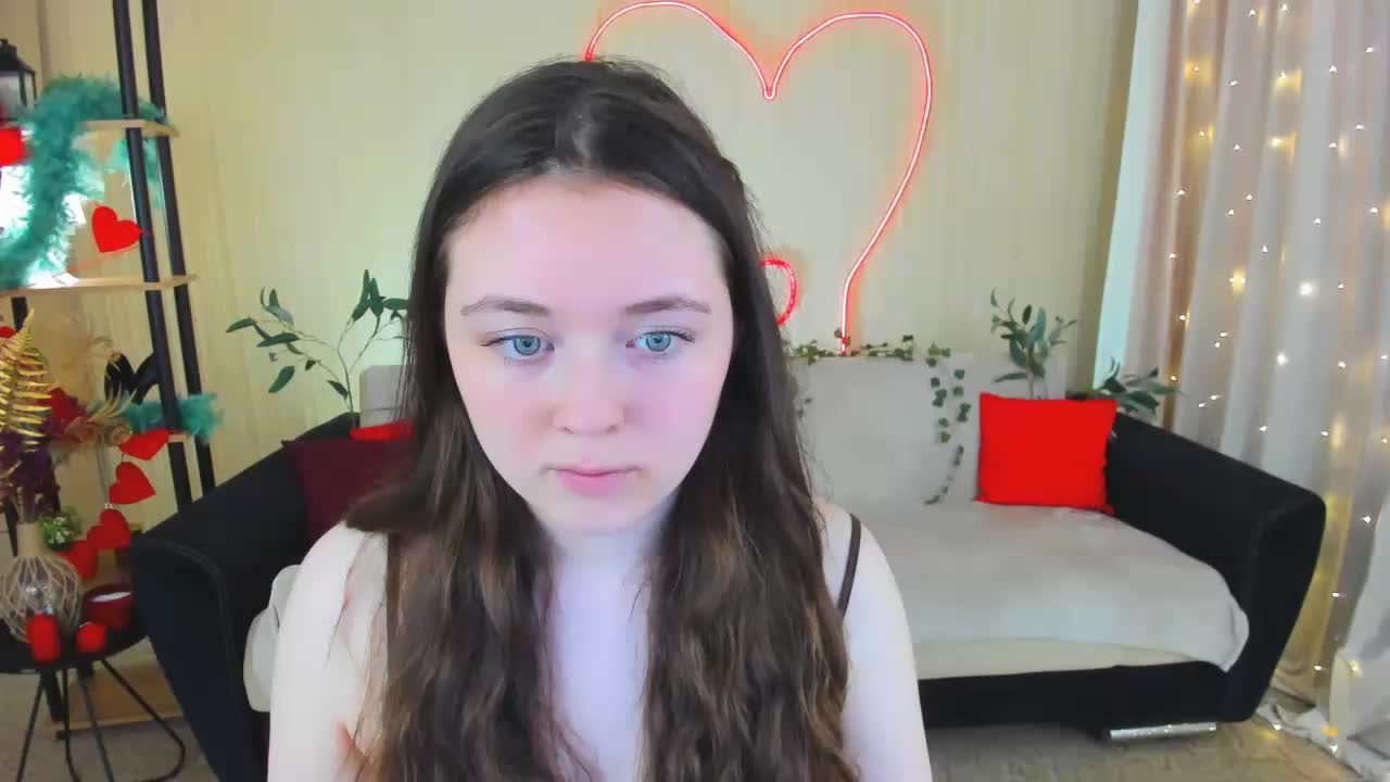 AlluringLookk Adult Chat May 17, 2026