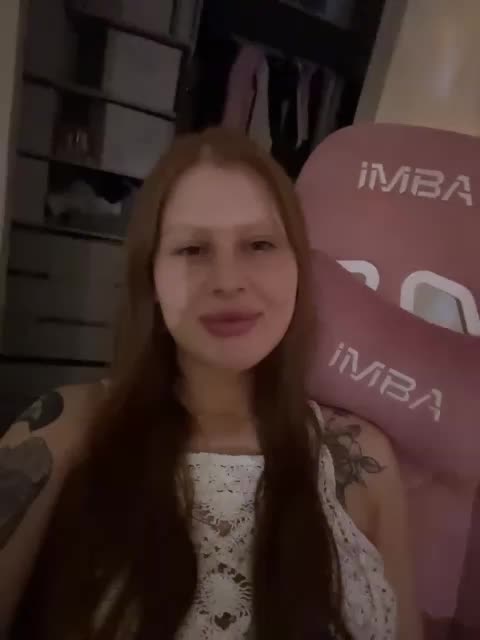 Julia-Fox Adult Chat May 17, 2026