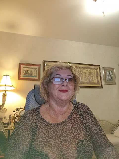 KarinkaSweet Adult Chat May 17, 2026