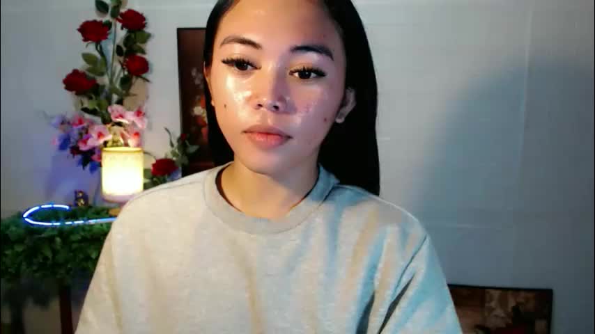 urasiangirl01 Adult Chat May 17, 2026